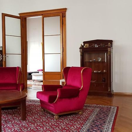 Luxury Apartment In The Heart Of Varaždin エクステリア 写真