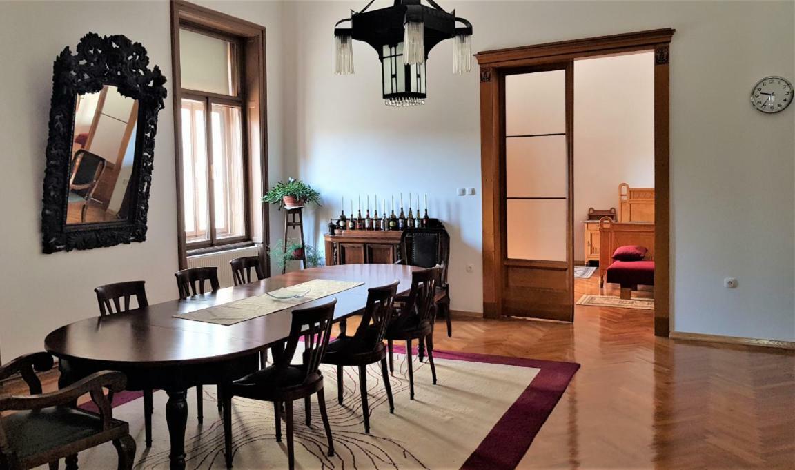 Luxury Apartment In The Heart Of Varaždin エクステリア 写真