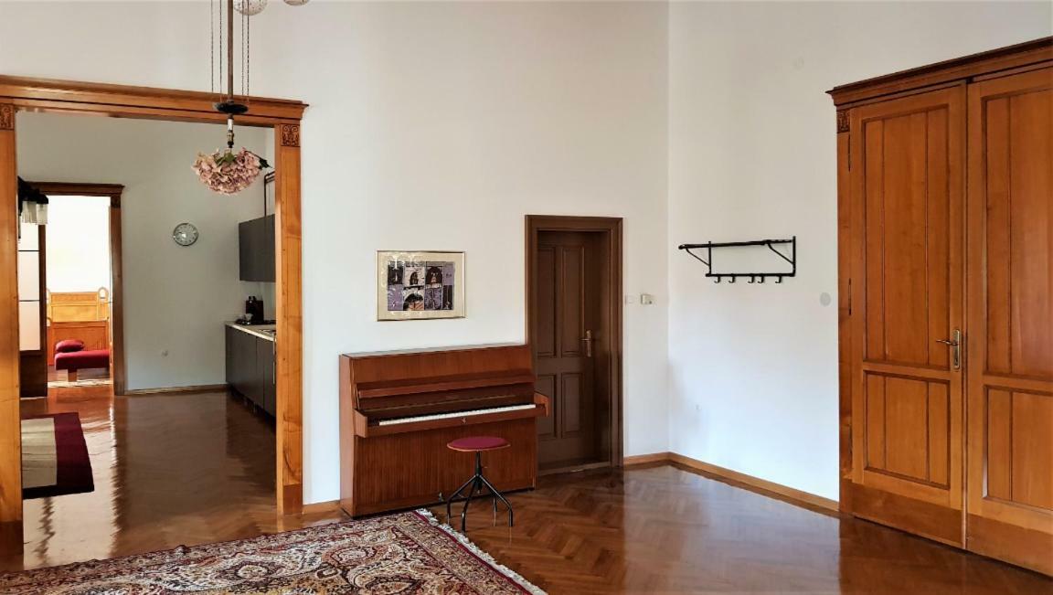 Luxury Apartment In The Heart Of Varaždin エクステリア 写真